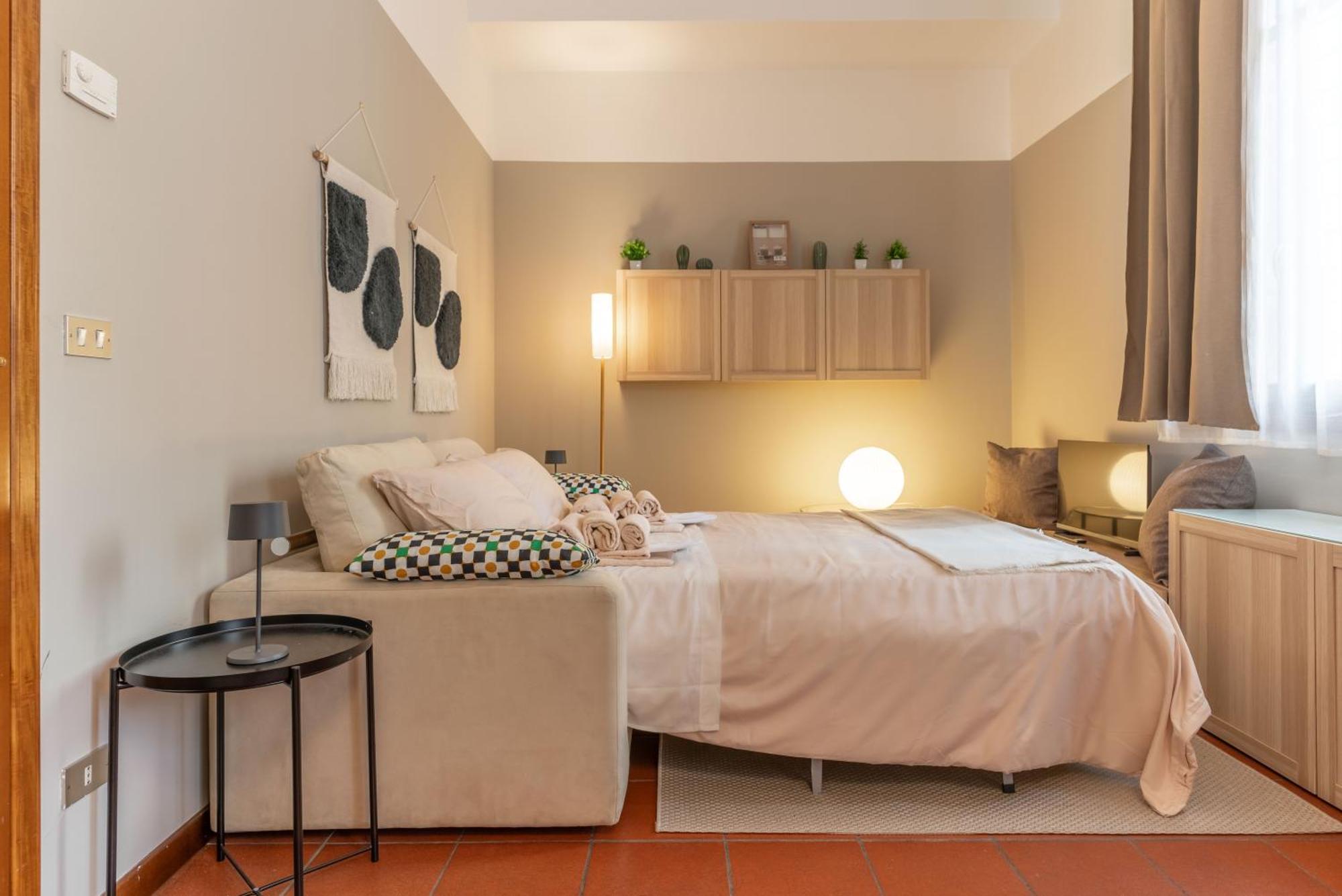 -Near Arena & Parking - Pet Friendly Historical Arena Palace Apartment เวโรนา ภายนอก รูปภาพ