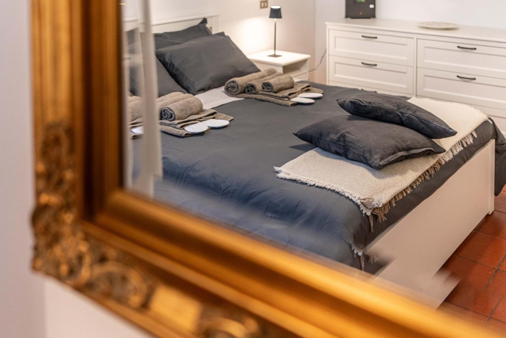 -Near Arena & Parking - Pet Friendly Historical Arena Palace Apartment เวโรนา ภายนอก รูปภาพ