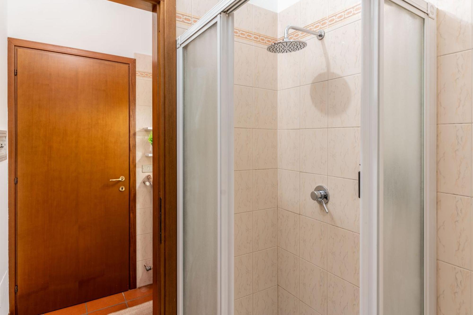 -Near Arena & Parking - Pet Friendly Historical Arena Palace Apartment เวโรนา ภายนอก รูปภาพ